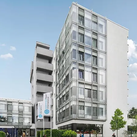 Apartmenthaus International