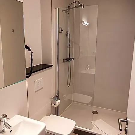 Apartmenthaus International