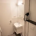 Apartmenthaus International מלון דירות 4*