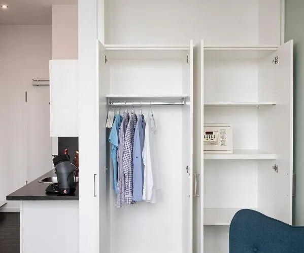 Apartmenthaus International Aparthotel 4*